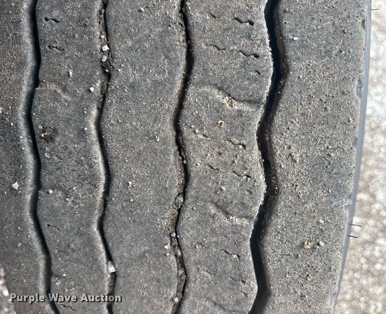 image for item EG5916 2011 Cargotec Solutions LLC yard truck