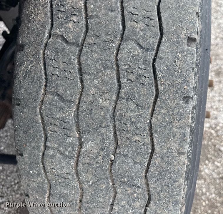 image for item EG5916 2011 Cargotec Solutions LLC yard truck