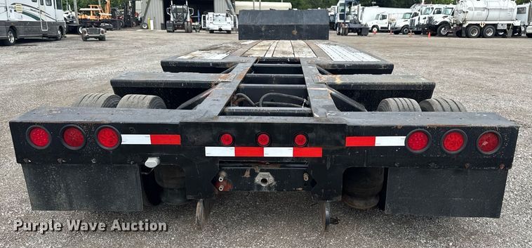 image for item EG6026 2000 Diamond Trailers drop deck trailer