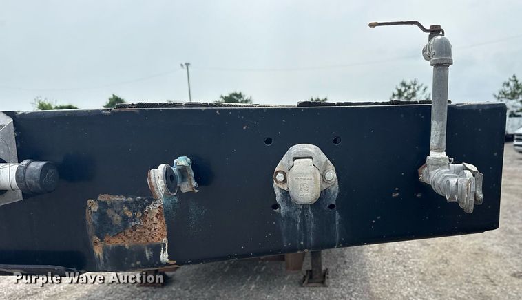 image for item EG6026 2000 Diamond Trailers drop deck trailer