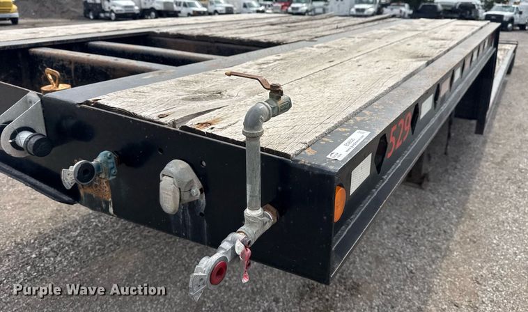 image for item EG6026 2000 Diamond Trailers drop deck trailer