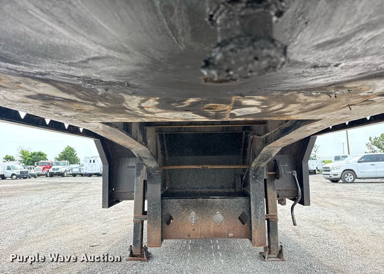 image for item EG6026 2000 Diamond Trailers drop deck trailer