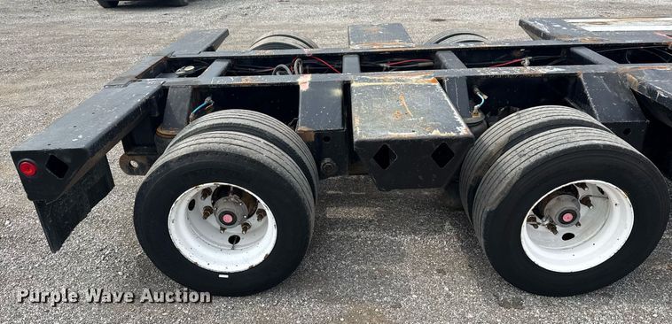 image for item EG6026 2000 Diamond Trailers drop deck trailer