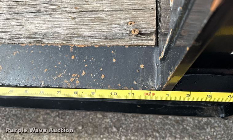 image for item EG6026 2000 Diamond Trailers drop deck trailer