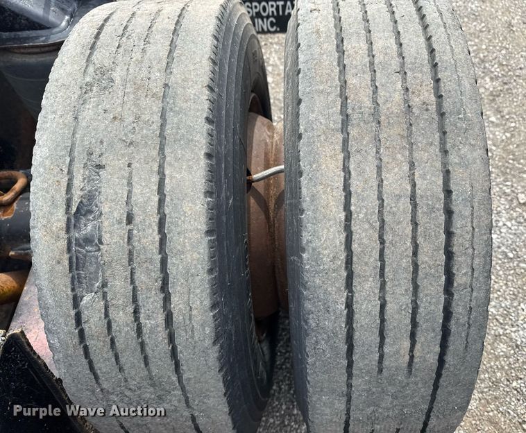 image for item EG6026 2000 Diamond Trailers drop deck trailer