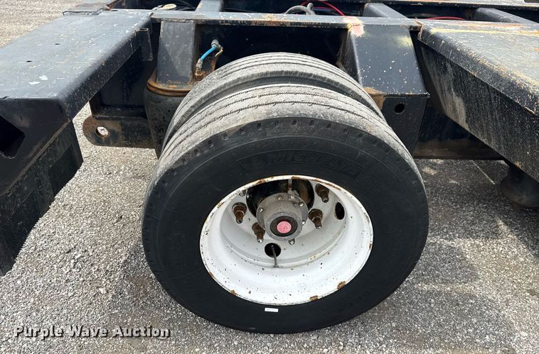 image for item EG6026 2000 Diamond Trailers drop deck trailer