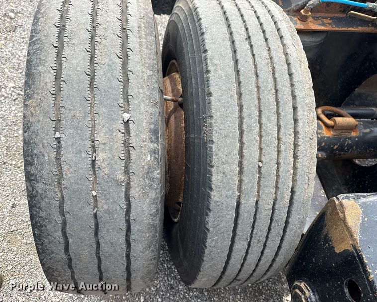 image for item EG6026 2000 Diamond Trailers drop deck trailer