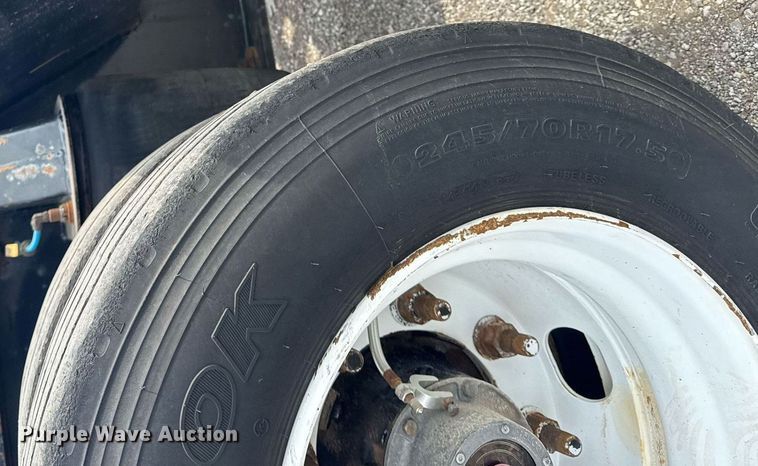 image for item EG6026 2000 Diamond Trailers drop deck trailer