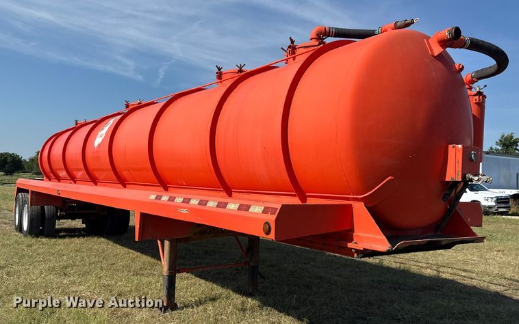 image for item EG6130 2007 Dragon Products vacuum trailer