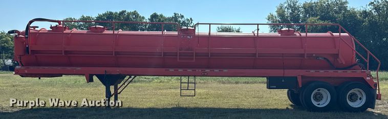 image for item EG6130 2007 Dragon Products vacuum trailer