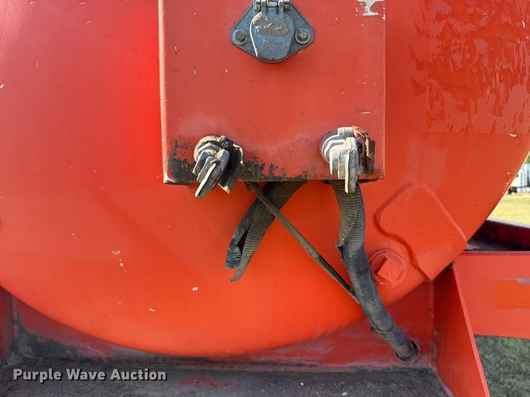 image for item EG6130 2007 Dragon Products vacuum trailer