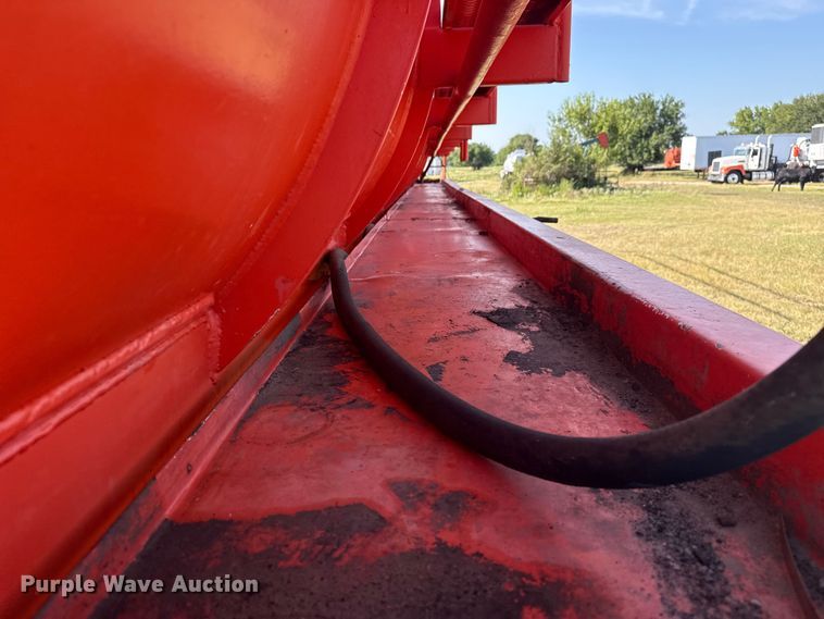 image for item EG6130 2007 Dragon Products vacuum trailer