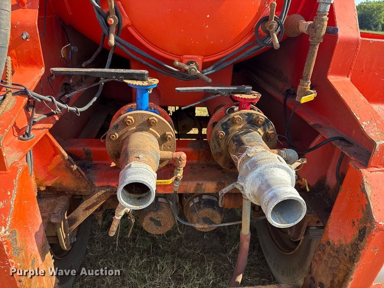 image for item EG6130 2007 Dragon Products vacuum trailer