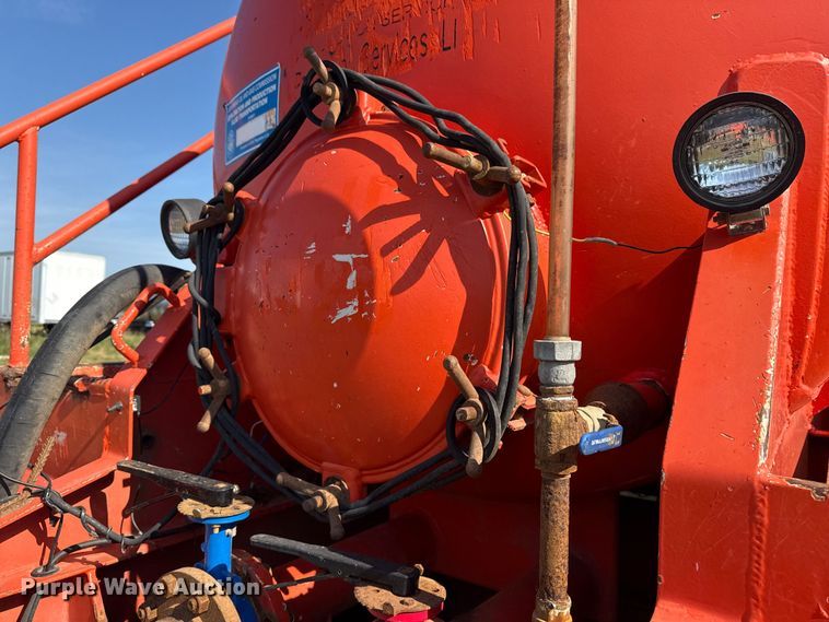 image for item EG6130 2007 Dragon Products vacuum trailer