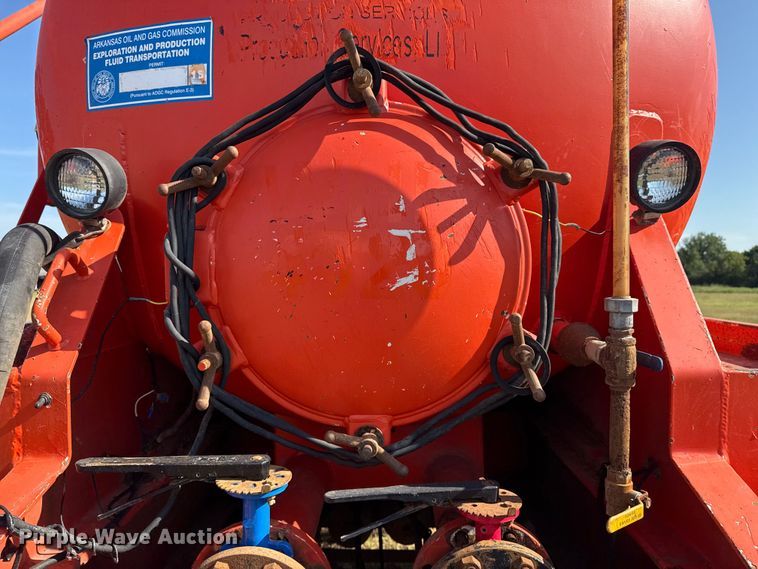 image for item EG6130 2007 Dragon Products vacuum trailer