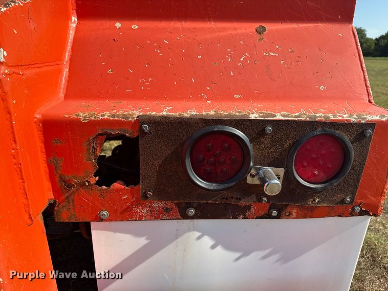 image for item EG6130 2007 Dragon Products vacuum trailer