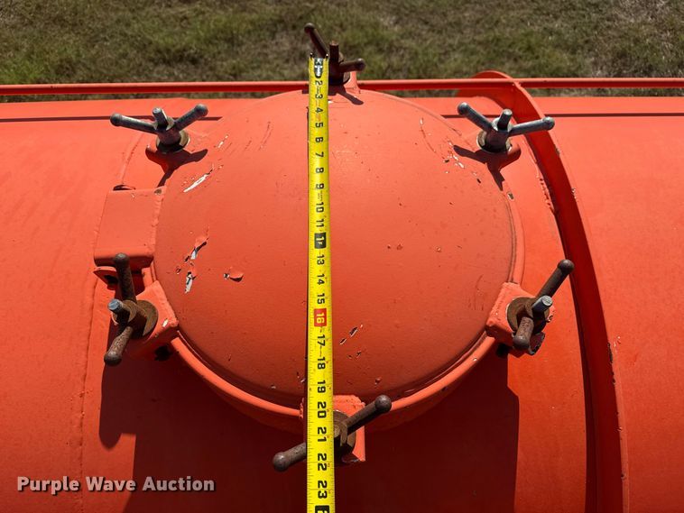 image for item EG6130 2007 Dragon Products vacuum trailer