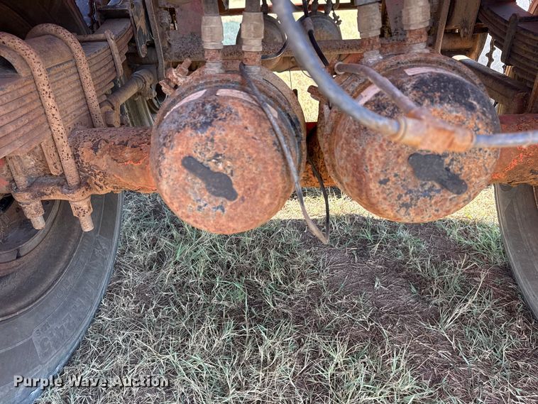 image for item EG6130 2007 Dragon Products vacuum trailer