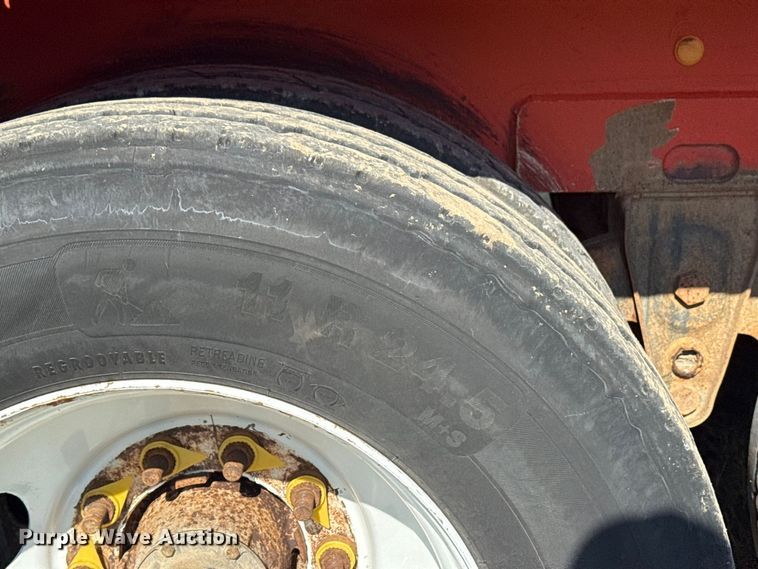 image for item EG6130 2007 Dragon Products vacuum trailer