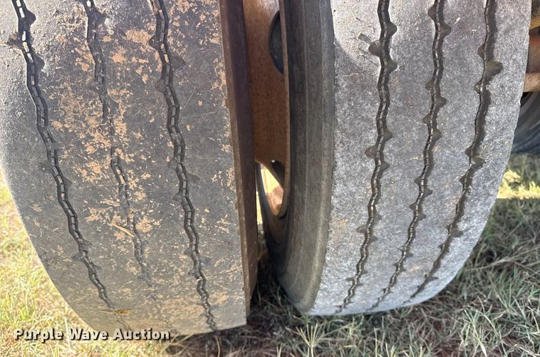 image for item EG6130 2007 Dragon Products vacuum trailer