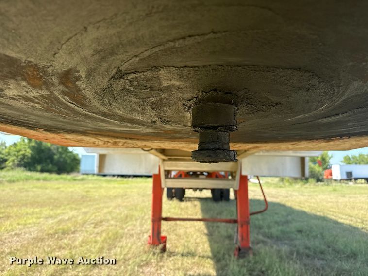 image for item EG6132 2012 Dragon Products vacuum trailer