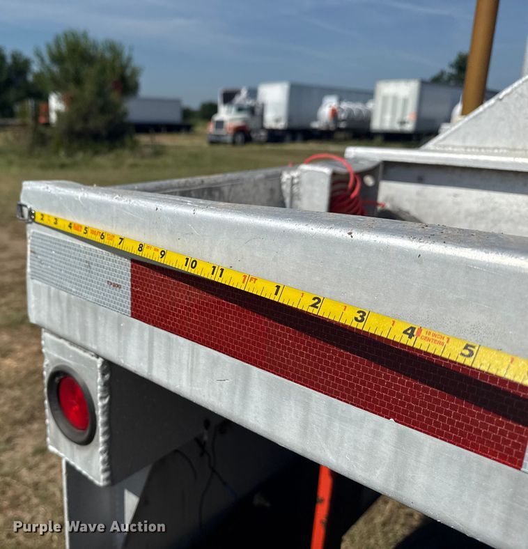 image for item EG6132 2012 Dragon Products vacuum trailer