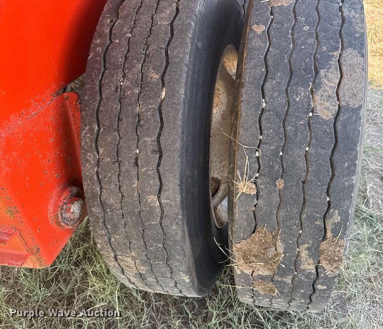 image for item EG6132 2012 Dragon Products vacuum trailer