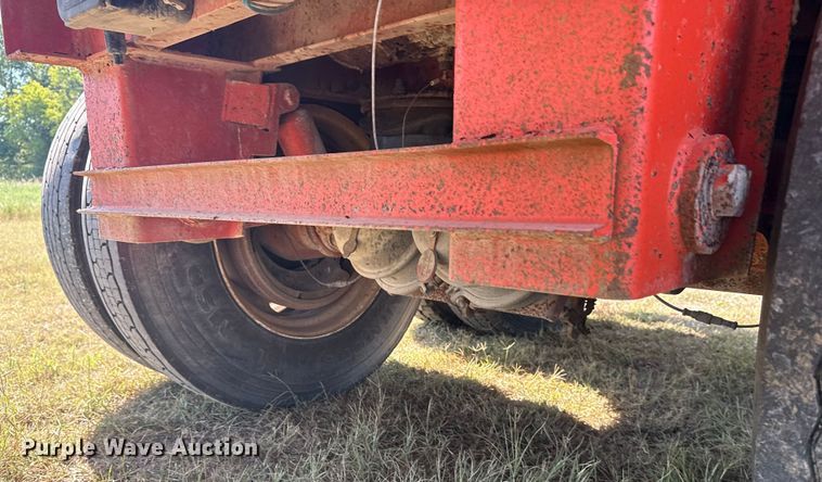 image for item EG6132 2012 Dragon Products vacuum trailer