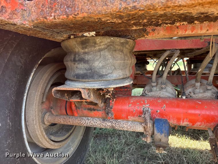 image for item EG6132 2012 Dragon Products vacuum trailer