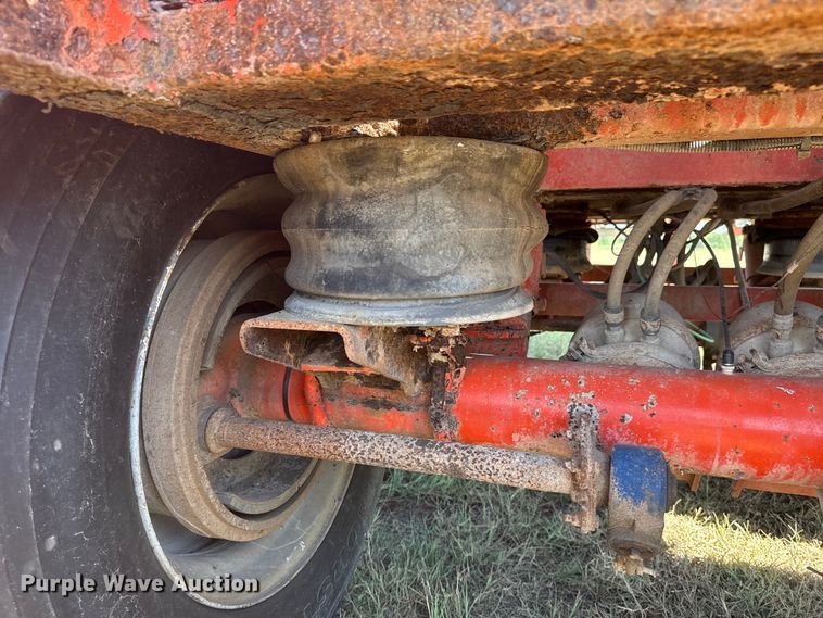 image for item EG6132 2012 Dragon Products vacuum trailer