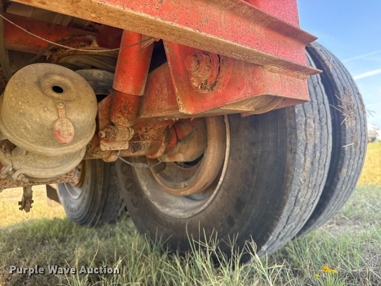 image for item EG6132 2012 Dragon Products vacuum trailer