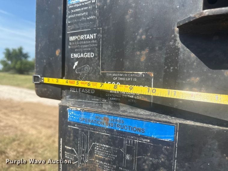 image for item EG6133 2004 Utility Trailer  VS2RA refrigerated van trailer