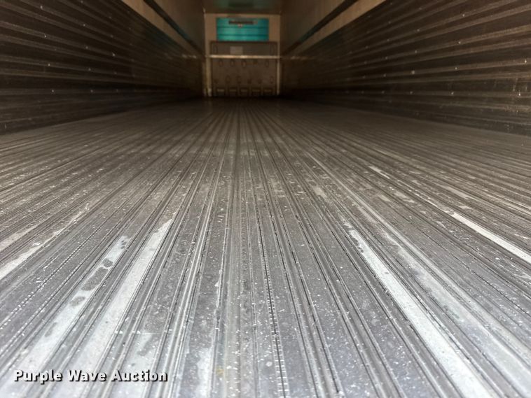 image for item EG6133 2004 Utility Trailer  VS2RA refrigerated van trailer