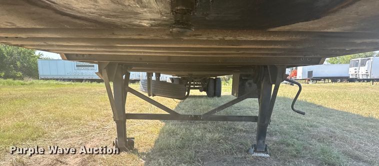 image for item EG6134 2000 Wabash National dry van trailer