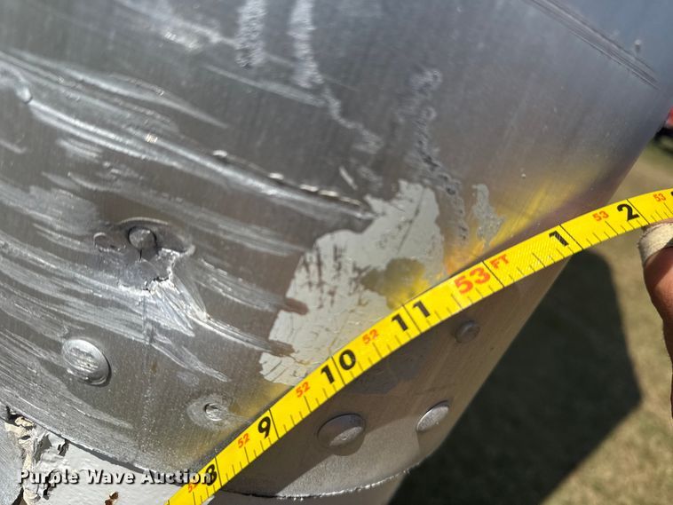 image for item EG6134 2000 Wabash National dry van trailer