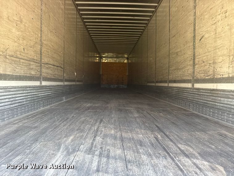 image for item EG6134 2000 Wabash National dry van trailer