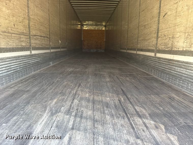 image for item EG6134 2000 Wabash National dry van trailer