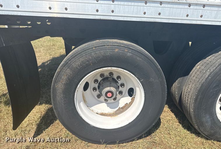 image for item EG6134 2000 Wabash National dry van trailer