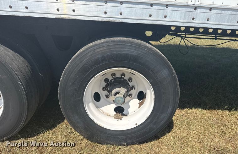 image for item EG6134 2000 Wabash National dry van trailer