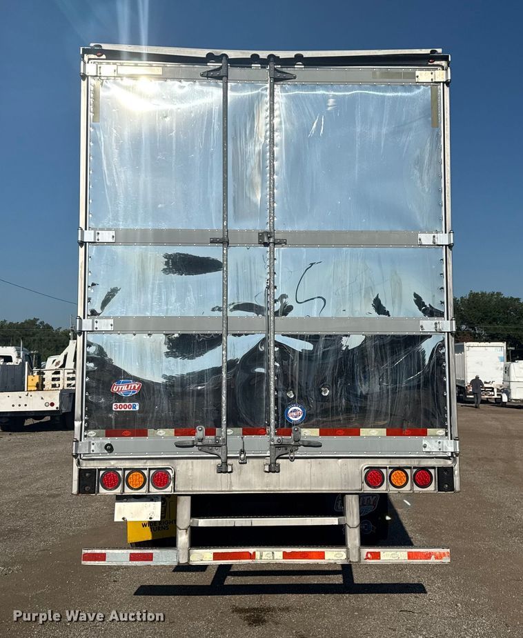 image for item EG6158 2015 Utility Trailer VS2RA refrigerated van trailer