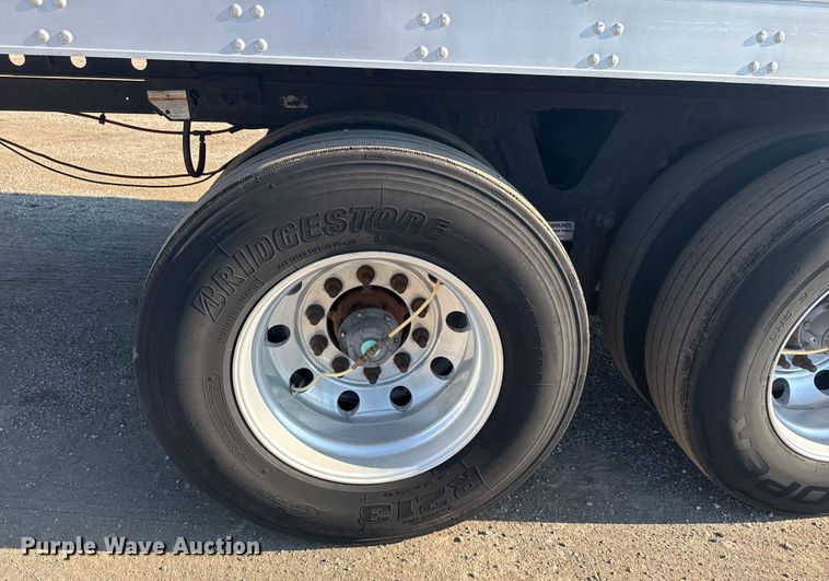 image for item EG6158 2015 Utility Trailer VS2RA refrigerated van trailer