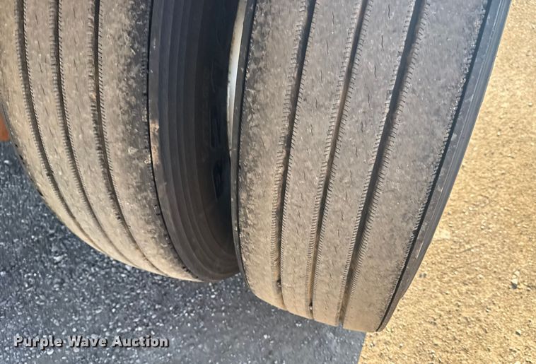 image for item EG6158 2015 Utility Trailer VS2RA refrigerated van trailer