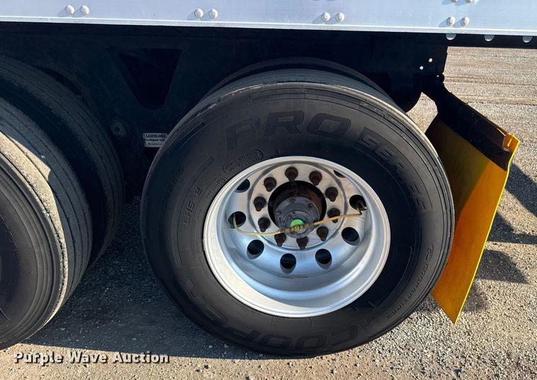 image for item EG6158 2015 Utility Trailer VS2RA refrigerated van trailer