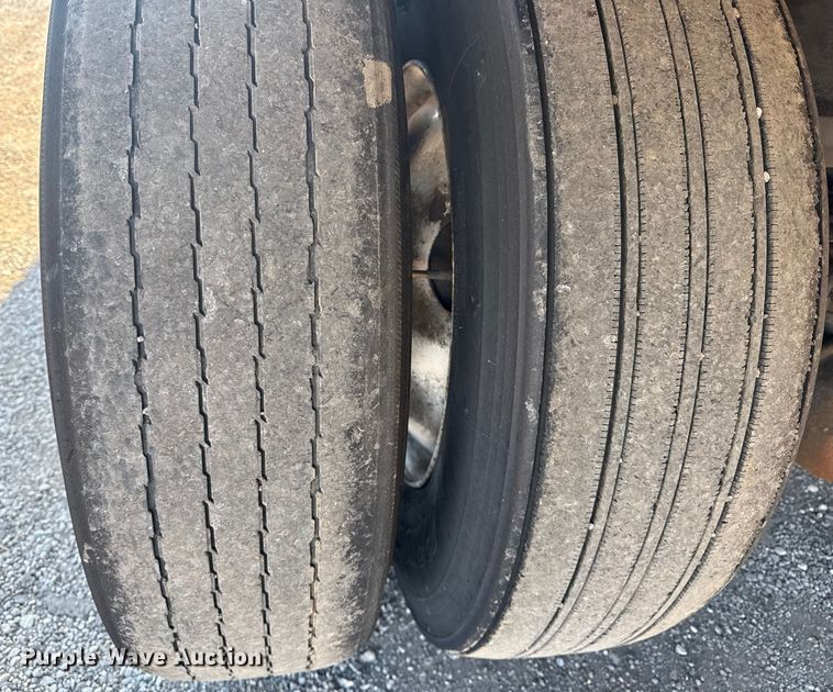 image for item EG6158 2015 Utility Trailer VS2RA refrigerated van trailer