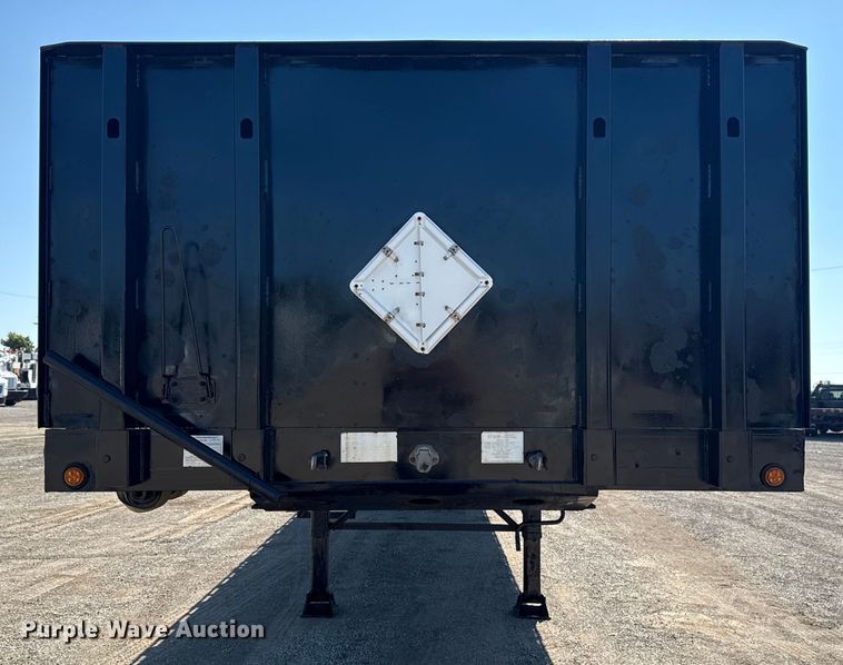 image for item EG6161 2016 Clark Trailers CFBT-2016 flatbed trailer