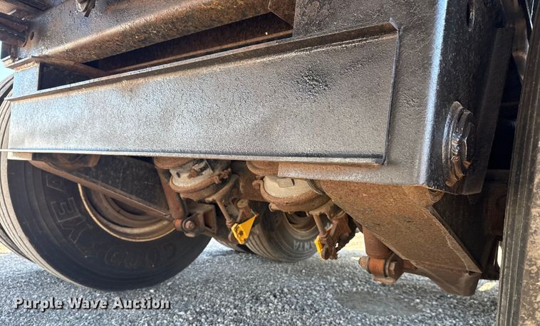 image for item EG6161 2016 Clark Trailers CFBT-2016 flatbed trailer