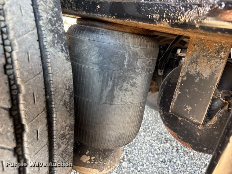 image for item EG6161 2016 Clark Trailers CFBT-2016 flatbed trailer