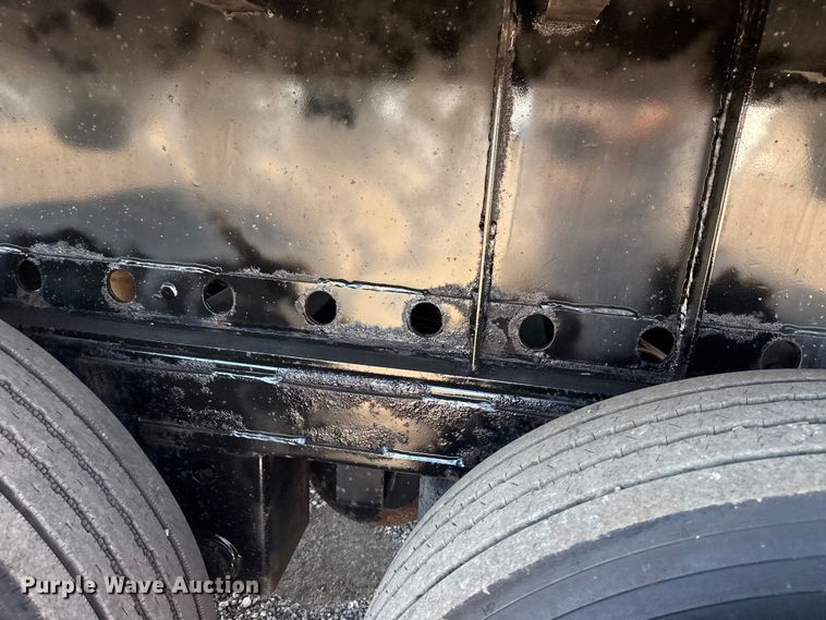 image for item EG6161 2016 Clark Trailers CFBT-2016 flatbed trailer