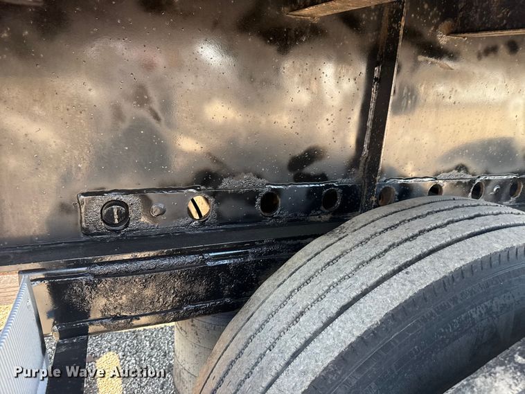 image for item EG6161 2016 Clark Trailers CFBT-2016 flatbed trailer