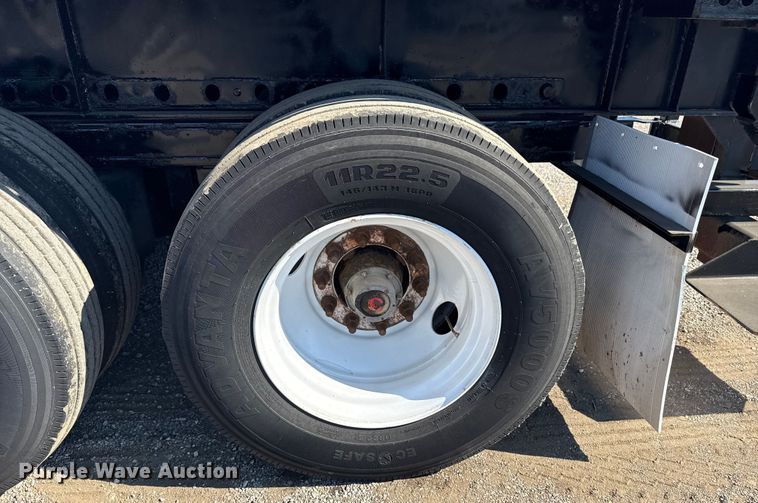 image for item EG6161 2016 Clark Trailers CFBT-2016 flatbed trailer